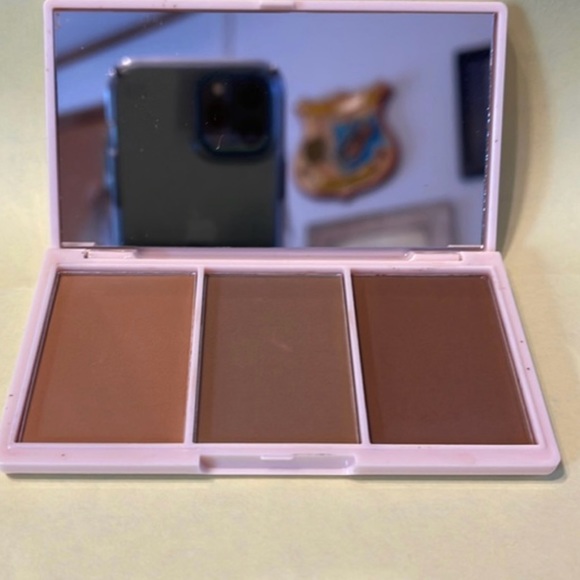 NWT BASIC BEAUTY BRONZY AF PALETTE - Picture 2 of 7
